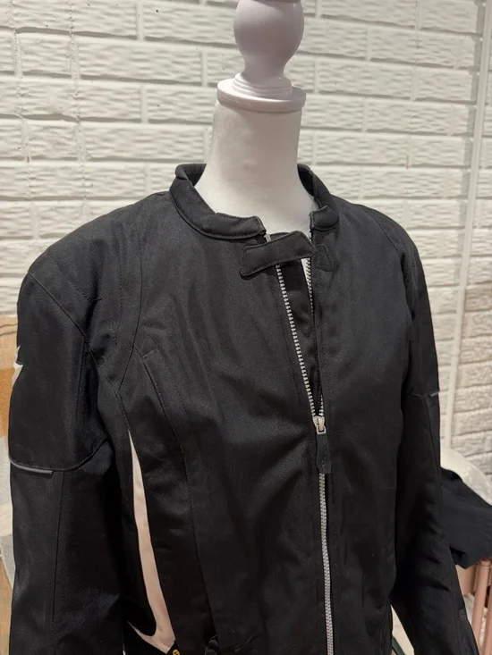 Scorpion Motorcycle Jacket - Picture 4 of 11